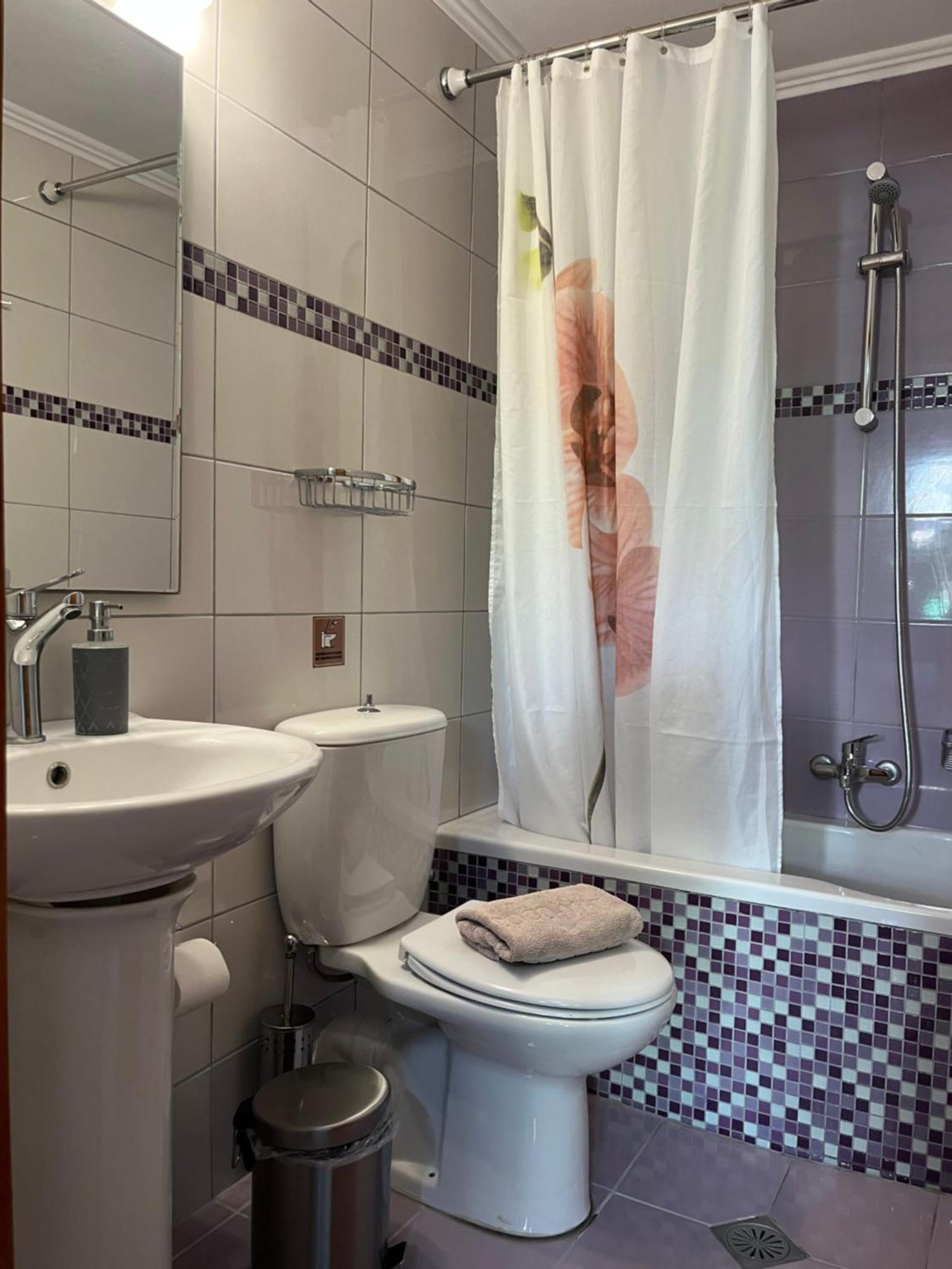 George Studios Vaszilikí Szoba fotó